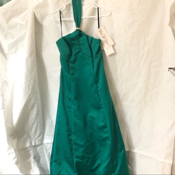 Emerald green Evening gown, halter top diamond A - Picture 7 of 8